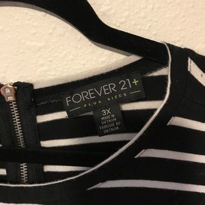 Forever 21 Dresses - Forever 21 plus Fit&flare style knit dress zipper Forever 21 Dresses - Forever 21 plus Fit&flare style knit dress zipper